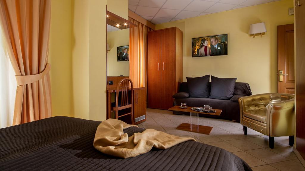 In Roma Vale&Hillary Colosseo B&B Room photo