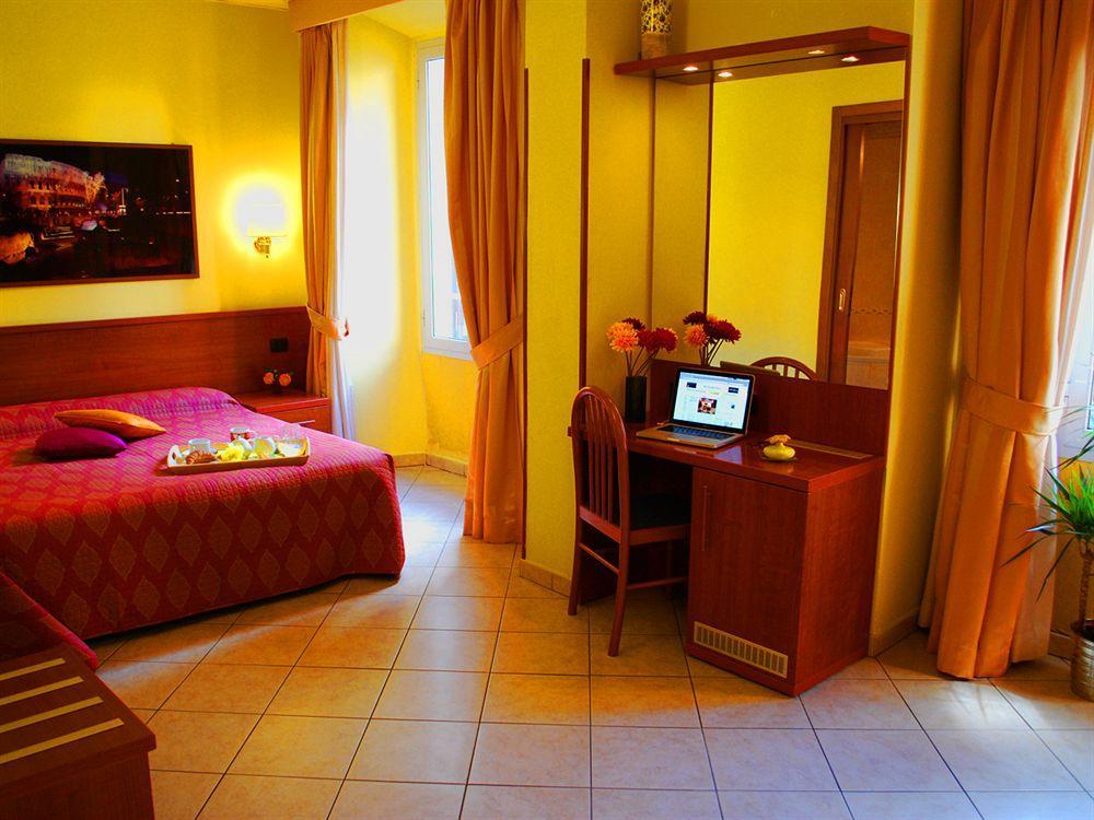 In Roma Vale&Hillary Colosseo B&B Exterior photo